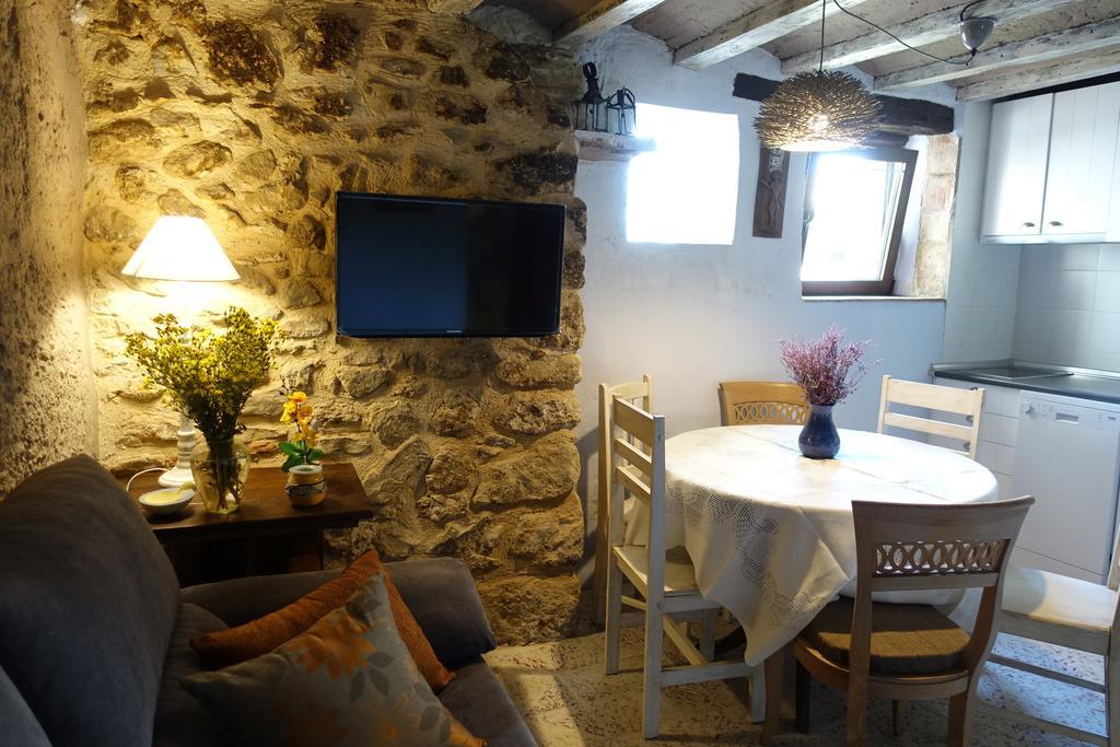 Apartamentos La Dama Azul Ágreda 객실 사진